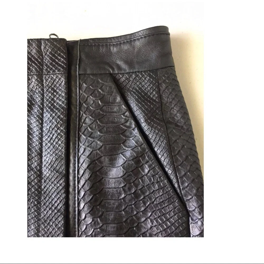 🆕Vince‎ Snake Embossed Leather Pencil Skirt SZ 10